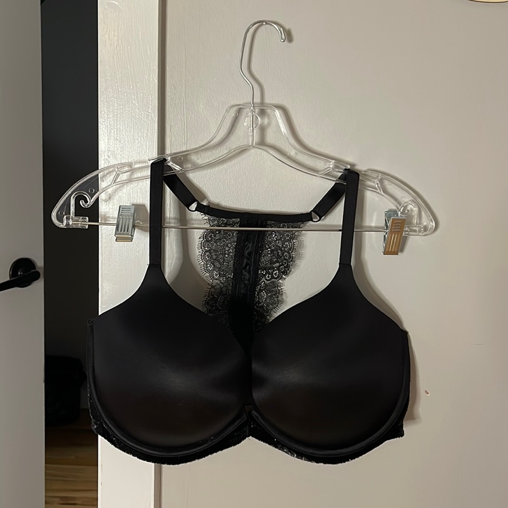 Victoria Secret Bombshell Plunge Bra 38DD